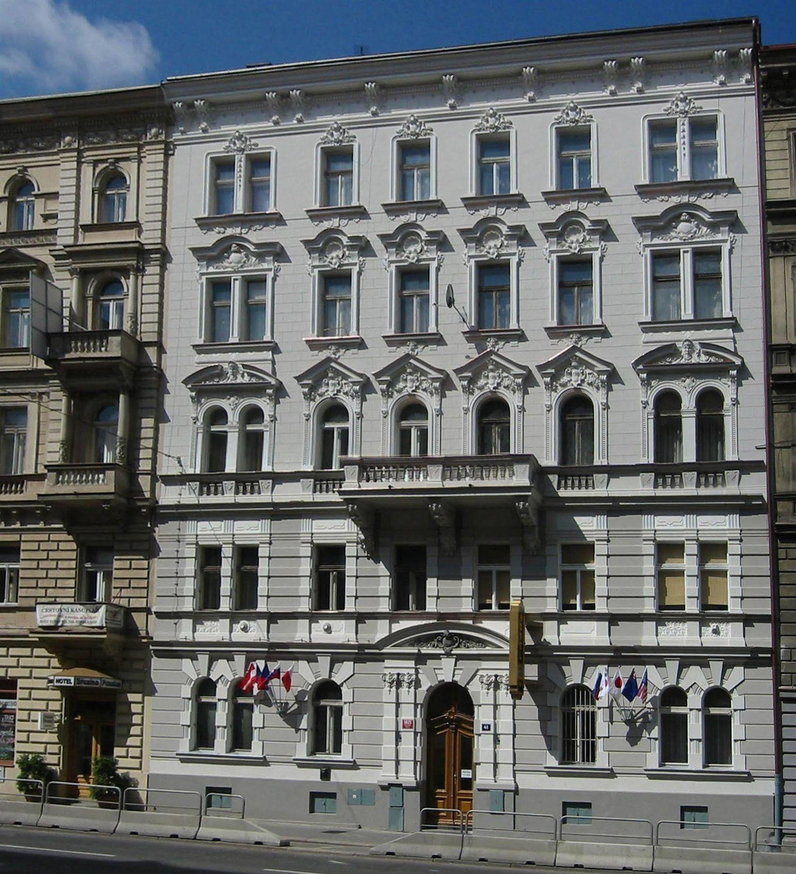 Brezina Pension Prague Ngoại thất bức ảnh